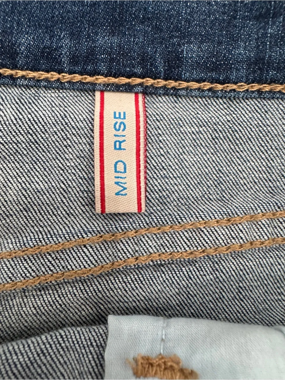 Sneak Peak Cut Off Distressed Mid Rise 9.5
